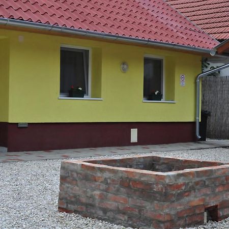 Csongradi Vendegvaro Apartmanok, Szarka Haz Eksteriør bilde